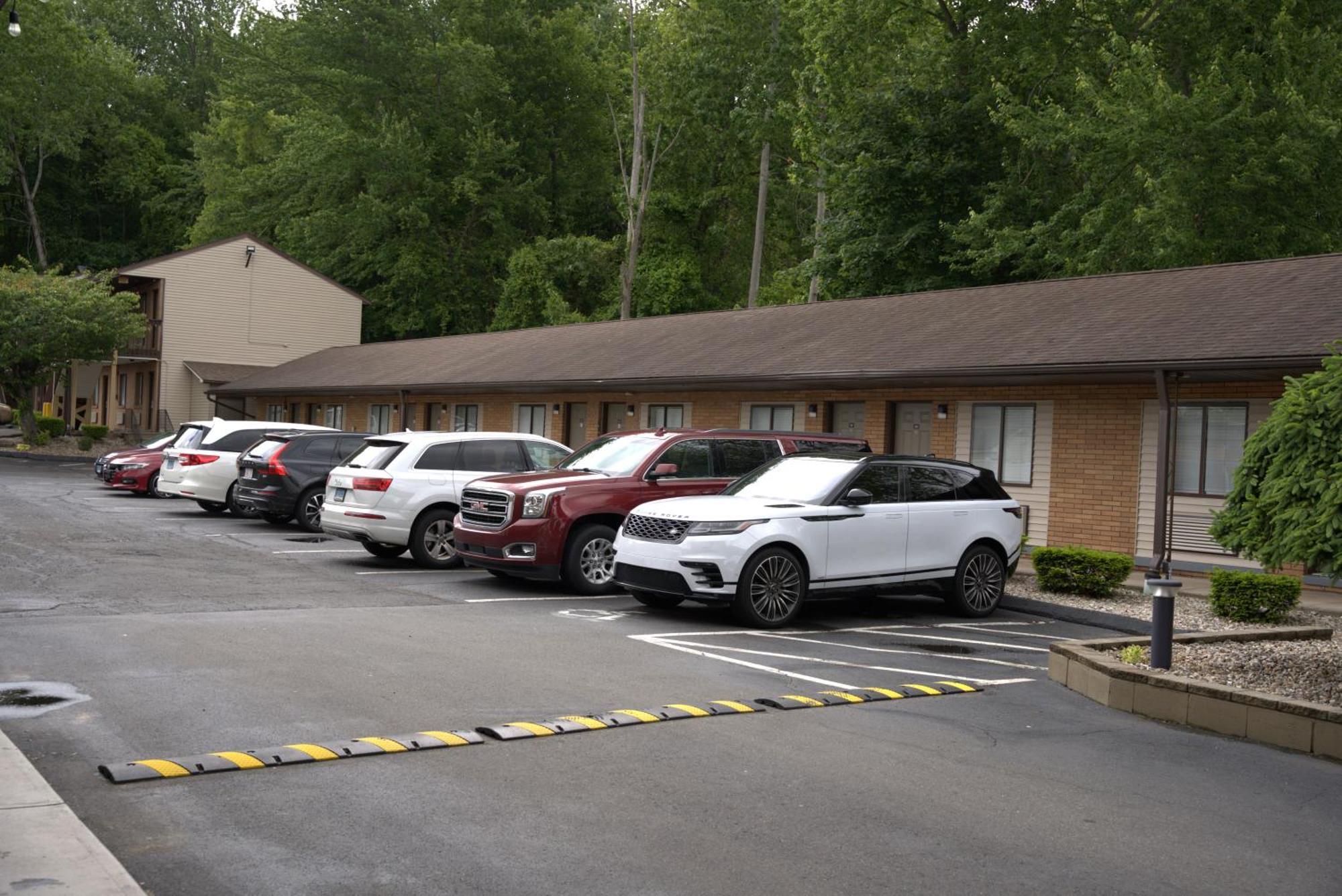 Carrier Motor Lodge Newington Extérieur photo